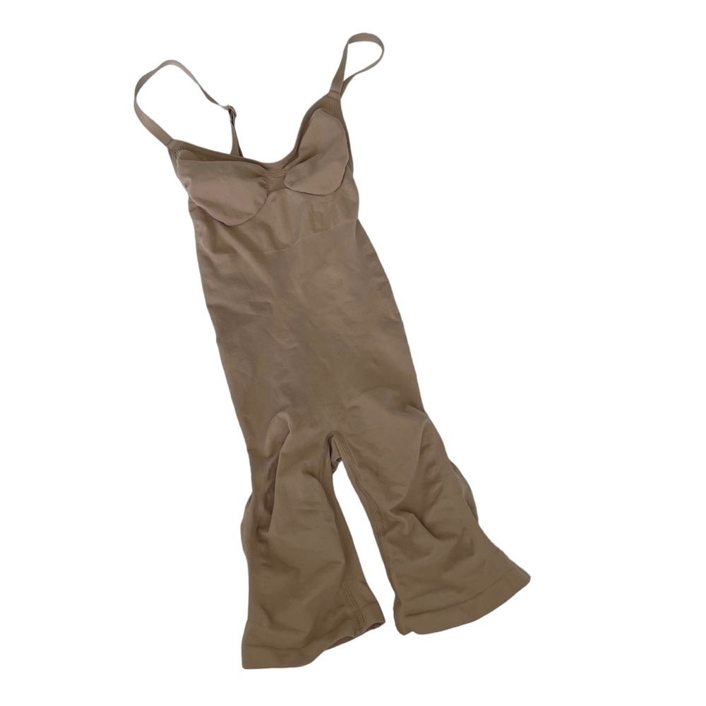 SKIMS Mid Thigh Sculpting Bodysuit